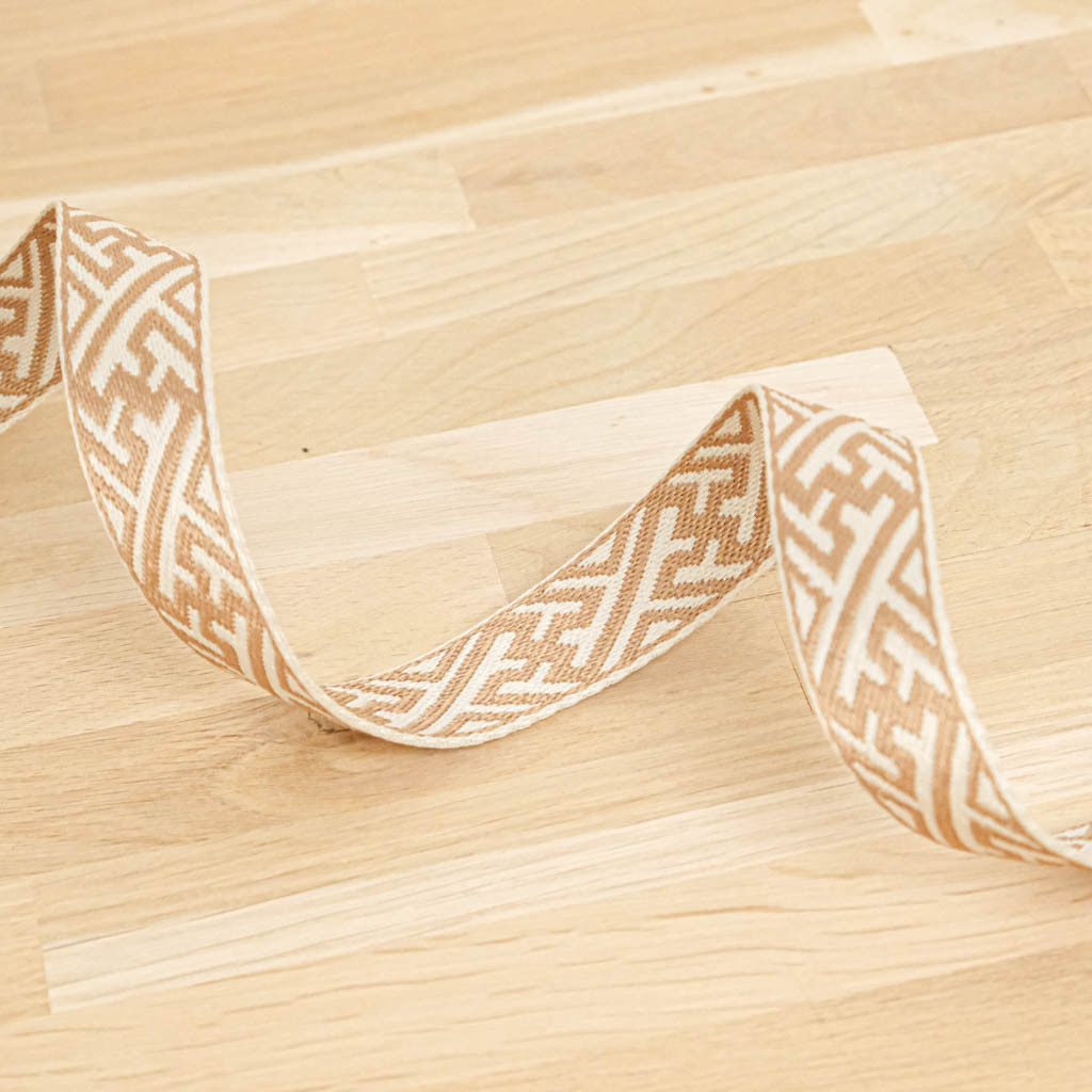 Two-Tone Geometric Linen Strap - Maison Klem